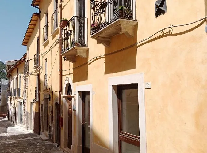 Sisu Bussi Διαμέρισμα Bussi sul Tirino